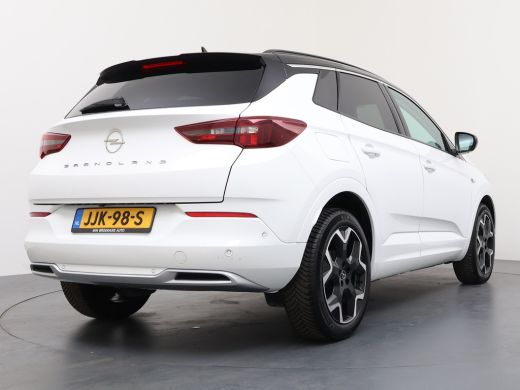 Opel Grandland 1.2 Turbo Ultimate | Achteruitrijcamera | Alcantara bekleding | Apple Carplay/Android Auto|telefo... ActivLease financial lease