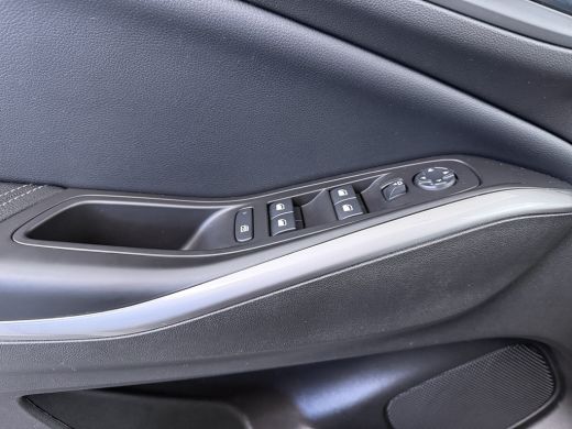 Opel Grandland 1.2 Turbo Ultimate | Achteruitrijcamera | Alcantara bekleding | Apple Carplay/Android Auto|telefo... ActivLease financial lease