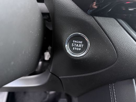 Opel Grandland 1.2 Turbo Ultimate | Achteruitrijcamera | Alcantara bekleding | Apple Carplay/Android Auto|telefo... ActivLease financial lease