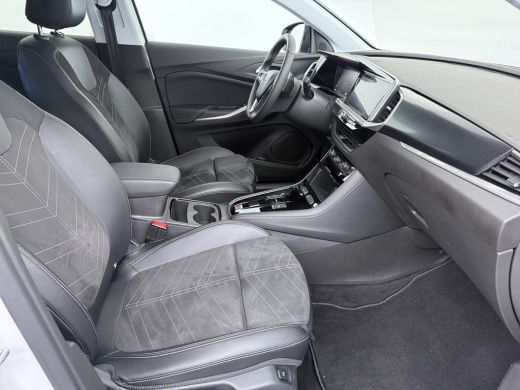 Opel Grandland 1.2 Turbo Ultimate | Achteruitrijcamera | Alcantara bekleding | Apple Carplay/Android Auto|telefo... ActivLease financial lease