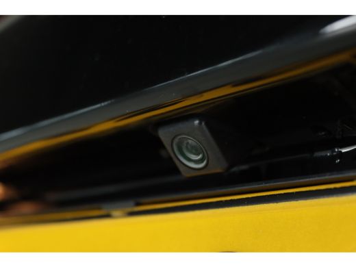 Peugeot 108 1.0 e-VTi Allure | Camera | Speedlimiter | LMV | Climate Control | Chroom | Elektr. Ramen | Carplay ActivLease financial lease