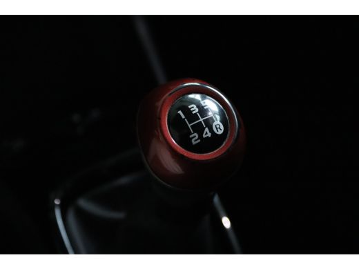 Peugeot 108 1.0 e-VTi Allure | Camera | Speedlimiter | LMV | Climate Control | Chroom | Elektr. Ramen | Carplay ActivLease financial lease