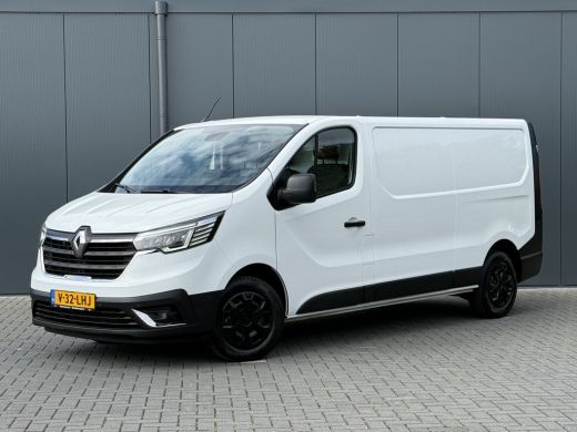 Renault Trafic 2.0 DCi 150 PK AUTOMAAT / L2H1 / TREKHAAK / **18.350 km** / AIRCO / CRUISE / CAMERA / 3-ZITS / LE... ActivLease financial lease
