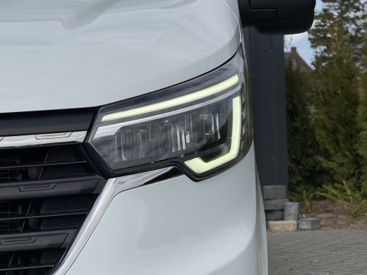 Renault Trafic 2.0 DCi 150 PK AUTOMAAT / L2H1 / TREKHAAK / **18.350 km** / AIRCO / CRUISE / CAMERA / 3-ZITS / LE... ActivLease financial lease