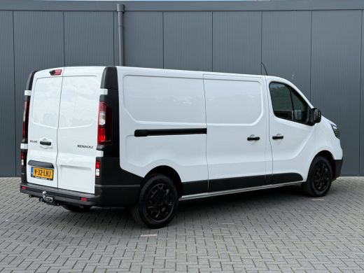 Renault Trafic 2.0 DCi 150 PK AUTOMAAT / L2H1 / TREKHAAK / **18.350 km** / AIRCO / CRUISE / CAMERA / 3-ZITS / LE... ActivLease financial lease