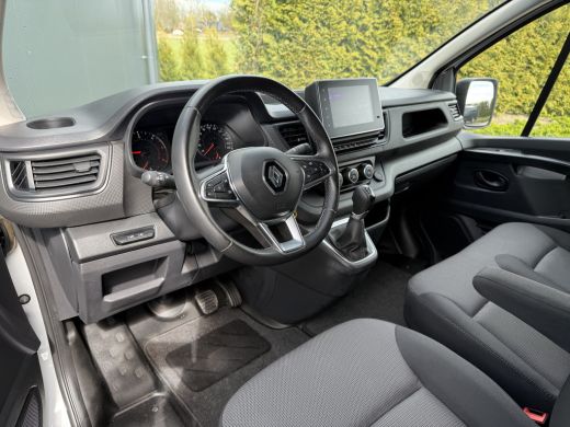 Renault Trafic 2.0 DCi 150 PK AUTOMAAT / L2H1 / TREKHAAK / **18.350 km** / AIRCO / CRUISE / CAMERA / 3-ZITS / LE... ActivLease financial lease