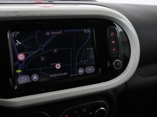 Renault Twingo R80 Collection | Navigatie | Climate control | Carplay | Bluetooth | Speedlimiter | DAB | LED | O... ActivLease financial lease