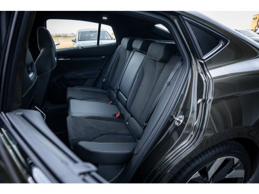 Skoda Enyaq Coupe RS | Achteruitrijcamera (Rear View) | Adaptive Cruise control met speed limiter | Trekhaak wegkla... ActivLease financial lease