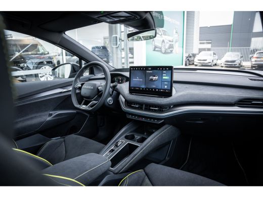 Skoda Enyaq Coupe RS | Achteruitrijcamera (Rear View) | Adaptive Cruise control met speed limiter | Trekhaak wegkla... ActivLease financial lease