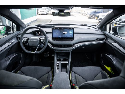 Skoda Enyaq Coupe RS | Achteruitrijcamera (Rear View) | Adaptive Cruise control met speed limiter | Trekhaak wegkla... ActivLease financial lease