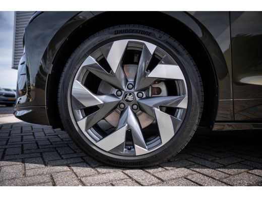 Skoda Enyaq Coupe RS | Achteruitrijcamera (Rear View) | Adaptive Cruise control met speed limiter | Trekhaak wegkla... ActivLease financial lease