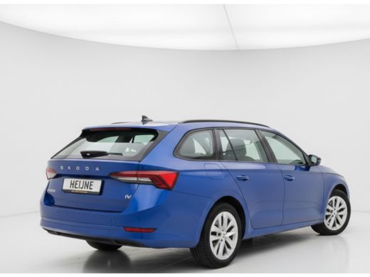 Skoda Octavia Combi TSI iV 204PK PHEV BUSINESS EDITION VIRTUAL/CRUISE/CARPLAY ActivLease financial lease