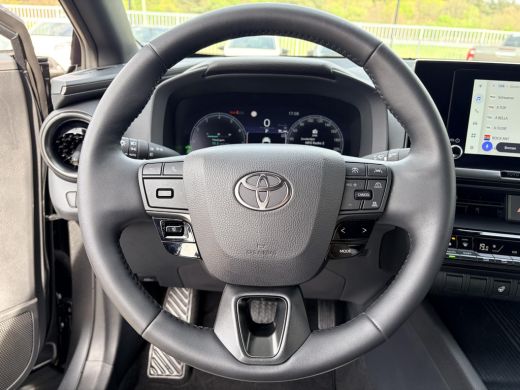 Toyota C-HR 2.0 Plug-in Hybrid 220 Dynamic ActivLease financial lease