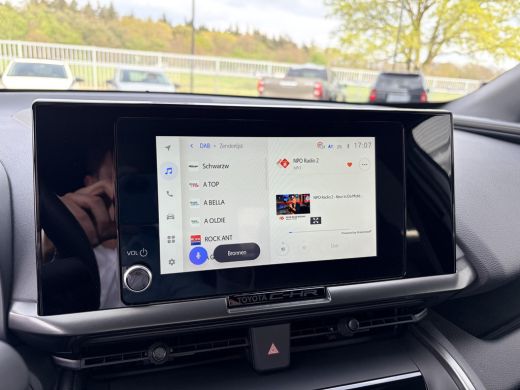 Toyota C-HR 2.0 Plug-in Hybrid 220 Dynamic ActivLease financial lease