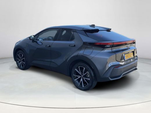 Toyota C-HR 2.0 Plug-in Hybrid 220 Dynamic ActivLease financial lease