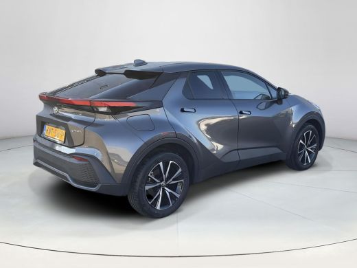 Toyota C-HR 2.0 Plug-in Hybrid 220 Dynamic ActivLease financial lease