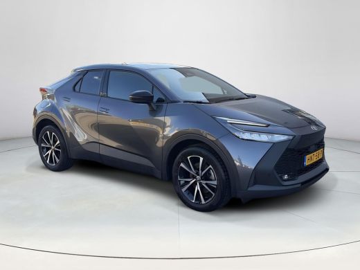 Toyota C-HR 2.0 Plug-in Hybrid 220 Dynamic ActivLease financial lease