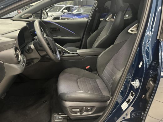 Toyota C-HR 2.0 Plug-in Hybrid 220 Executive ActivLease financial lease