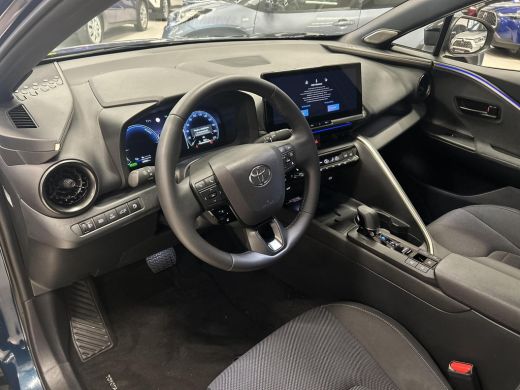 Toyota C-HR 2.0 Plug-in Hybrid 220 Executive ActivLease financial lease