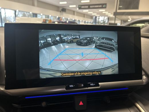 Toyota C-HR 2.0 Plug-in Hybrid 220 Executive ActivLease financial lease