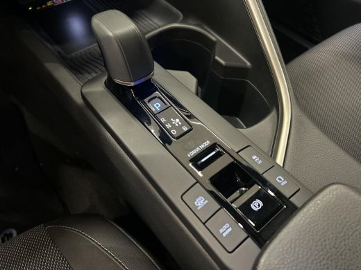 Toyota C-HR 2.0 Plug-in Hybrid 220 Executive ActivLease financial lease