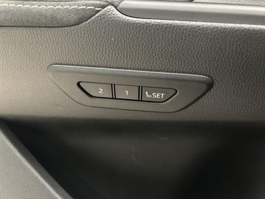 Toyota C-HR 2.0 Plug-in Hybrid 220 Executive ActivLease financial lease