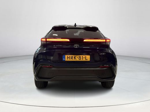 Toyota C-HR 2.0 Plug-in Hybrid 220 Executive ActivLease financial lease