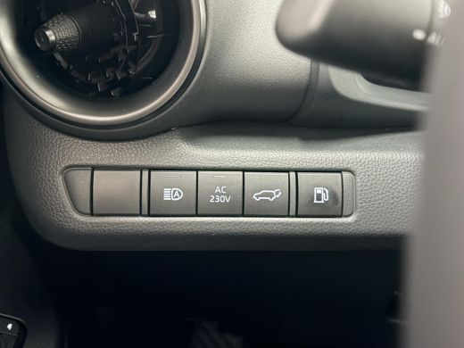 Toyota C-HR 2.0 Plug-in Hybrid 220 First Edition ActivLease financial lease