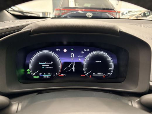 Toyota C-HR 2.0 Plug-in Hybrid 220 First Edition ActivLease financial lease