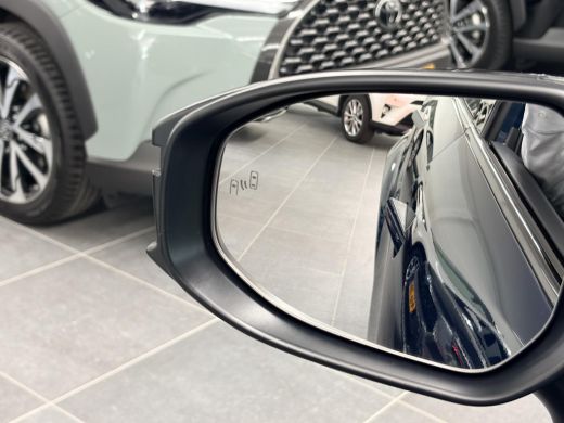 Toyota C-HR 2.0 Plug-in Hybrid 220 First Edition ActivLease financial lease