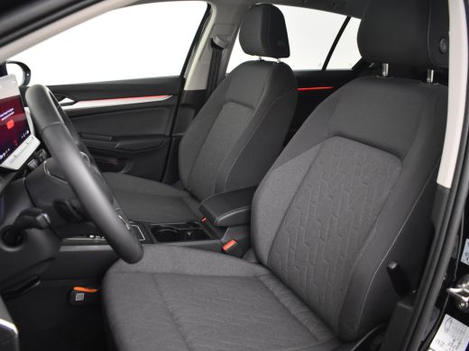 Volkswagen Golf 1.5 eHybrid Life Edition 204Pk DSG/AUTO | Glazen panorama-dak | Achteruitrijcamera | Apple carpla... ActivLease financial lease