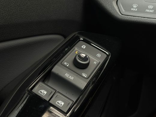 Volkswagen ID.4 Pro Limited Edition 286pk Inclusief &euro;2000,- inruilvoordeel | 'App-Connect' draadloze smartphone i... ActivLease financial lease