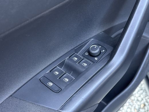 Volkswagen Taigo 110PK DSG LIFE MOVE CAMERA/ACC/NAVI ActivLease financial lease