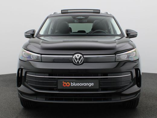 Volkswagen Tiguan 1.5 eHybrid Life Edition 204PK DSG Pano-Schuifdak, Trekhaak, 19" LM Velgen, Navi via apple carpla... ActivLease financial lease