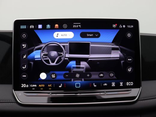 Volkswagen Tiguan 1.5 eHybrid Life Edition 204PK DSG Pano-Schuifdak, Trekhaak, 19" LM Velgen, Navi via apple carpla... ActivLease financial lease