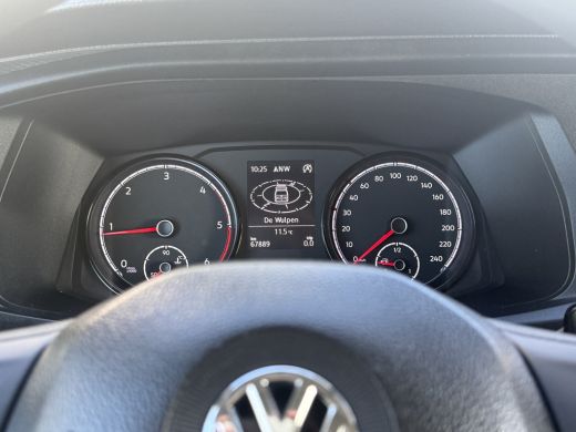 Volkswagen Transporter 2.0 TDI 150 PK / L2H1 / 1e EIG. / ALUCA INRICHTING / TREKHAAK / IMPERIAAL / CRUISE / AIRCO / NAVI ActivLease financial lease