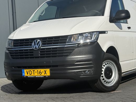 Volkswagen Transporter 2.0 TDI 150 PK / L2H1 / 1e EIG. / ALUCA INRICHTING / TREKHAAK / IMPERIAAL / CRUISE / AIRCO / NAVI ActivLease financial lease