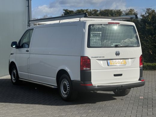 Volkswagen Transporter 2.0 TDI 150 PK / L2H1 / 1e EIG. / ALUCA INRICHTING / TREKHAAK / IMPERIAAL / CRUISE / AIRCO / NAVI ActivLease financial lease