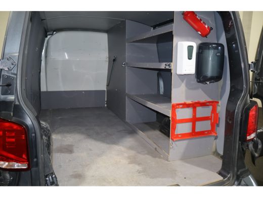 Volkswagen Transporter 2.0 TDI L2 H1 150pk Airco Navigatie Camera ActivLease financial lease