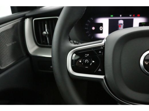 Volvo  XC60 T6 Plug-in hybrid AWD Plus Black Edition | Panoramadak | Trekhaak | Harman/Kardon | BLIS | 360 Ca... ActivLease financial lease