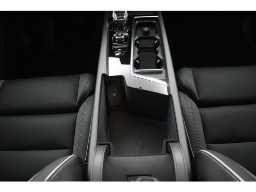 Volvo  XC60 T6 Plug-in hybrid AWD Plus Black Edition | Panoramadak | Trekhaak | Harman/Kardon | BLIS | 360 Ca... ActivLease financial lease