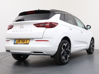 Opel Grandland 1.2 Turbo Ultimate | Achteruitrijcamera | Alcantara bekleding | Apple Carplay/Android Auto|telefo...