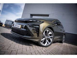 Skoda Enyaq Coupe RS | Achteruitrijcamera (Rear View) | Adaptive Cruise control met speed limiter | Trekhaak wegkla...