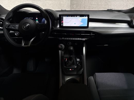 Alfa Romeo Tonale 1.3T PHEV Ti 280Pk Automaat (APPLE CARPLAY, GROOT NAVI, CAMERA, ADAPTIVE CRUISE, SPORTSTOELEN, GE... ActivLease financial lease