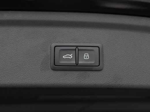 Audi A3 Sportback 45 TFSi e 272 Pk S-Line Competition | Stoelverwarming | Panorama dak | Sonos Audio | Ca... ActivLease financial lease