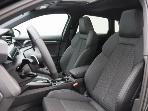 Audi A3 Sportback 45 TFSi e 272 Pk S-Line Competition | Stoelverwarming | Panorama dak | Sonos Audio | Ca... ActivLease financial lease