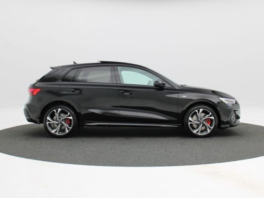 Audi A3 Sportback 45 TFSi e 272 Pk S-Line Competition | Stoelverwarming | Panorama dak | Sonos Audio | Ca... ActivLease financial lease