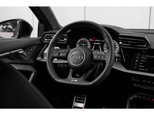 Audi A3 Sportback 45 TFSI e S edition Competition 272PK | Sonos Audio | Head-up Display | Elek. stoel | C... ActivLease financial lease