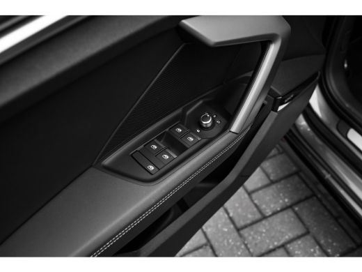 Audi A3 Sportback 45 TFSI e S edition Competition 272PK | Sonos Audio | Head-up Display | Elek. stoel | C... ActivLease financial lease