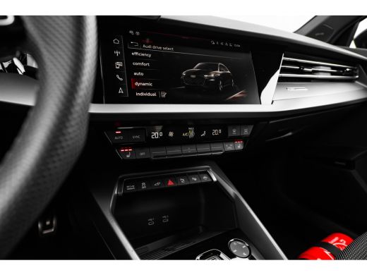 Audi A3 Sportback 45 TFSI e S edition Competition 272PK | Sonos Audio | Head-up Display | Elek. stoel | C... ActivLease financial lease
